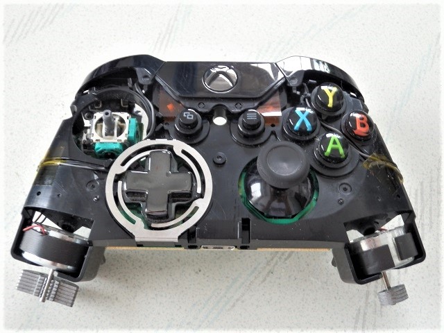 Xbox Oneコントローラー左スティック故障修理方法 | JIM'S ATTIC